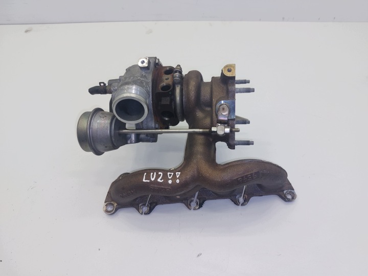 VW PASSAT B7 1.4 TSI turbo TURBINA 03C145701S