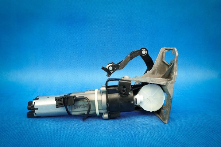 motor tylnej motorháztetök Audi A8 S8 4H 4H0827851D