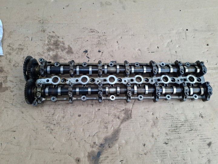 BMW F06 F30 F10 F01 E70 F15 N57D30 N57 Arbres à cames Tête du moteur Porte - 7800044