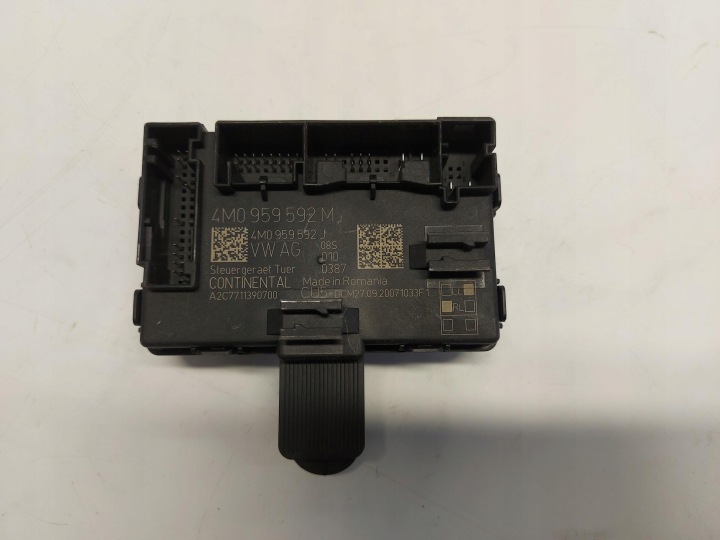 Audi Q8 E-TRON SUV 4KE modul Bedienteil Tür links vorne 4m0959592m