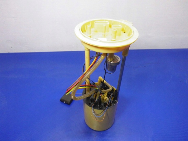 Pumpe WSKAZNIK des Kraftstoffsbehälters 2.0TDI 8R0919050D AUDI Q5 8R 08-16R