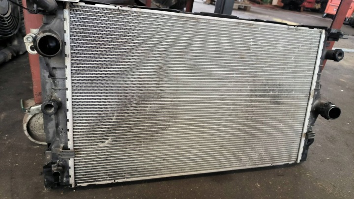 KOMPLET radiatore 8596121 BMW 5 530D G30
