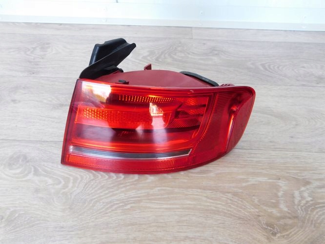 AUDI A4 Sedan 08- Licht rechts hinten heck