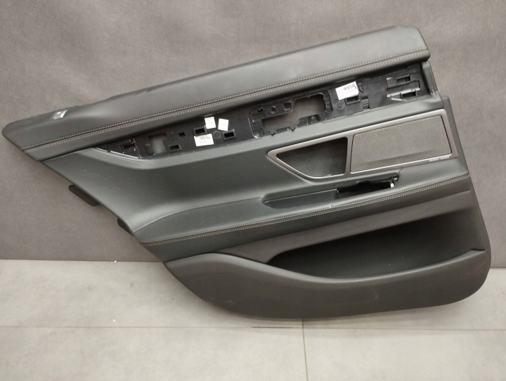 BMW 7 G11 bok vrata lijevi stražnji dio