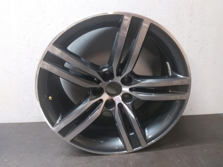 JANTE D’ALUMINIUM BMW 8J 18" ET30 5X112 6894842
