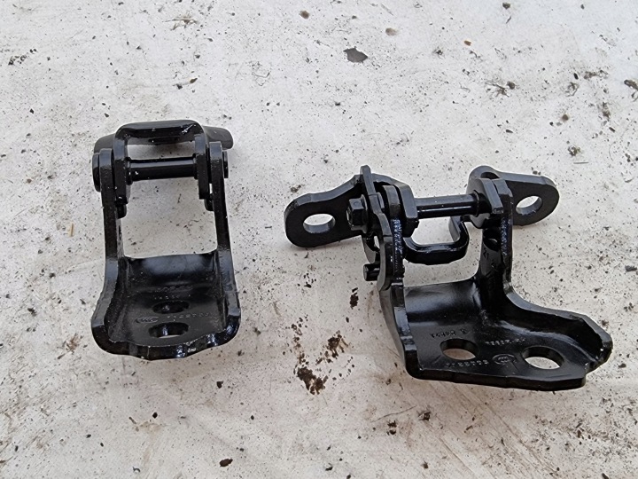 RENAULT CAPTUR II 23- panty dveře pravý záď 7963R4105R