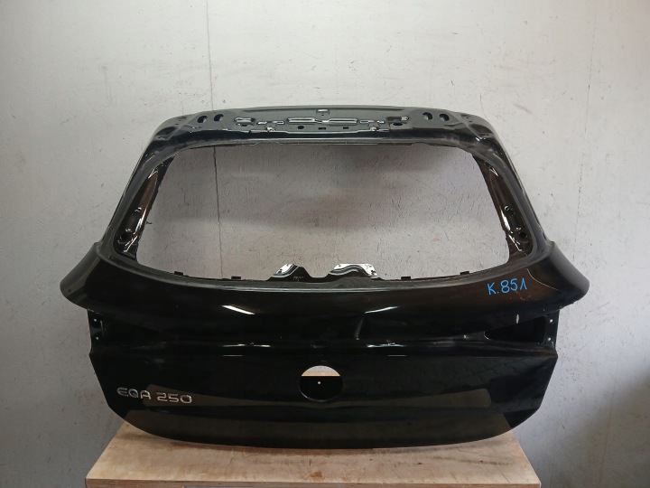 Malle hayon arrière coffre MERCEDES EQA W243