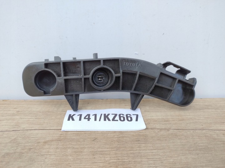 TOYOTA AVENSIS T27 KOMBI DESTRA SUPPPORTO MONTAGGIO PARAURTI POSTERIORE STAFFA K141/KZ667