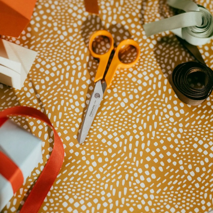 FISKARS CLASSIC Ножиці для любителів гострі для легких матеріалів 13 см — фото 3