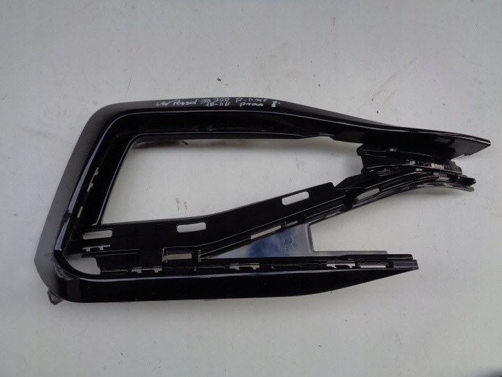 Lüftungsgitter der Stoßstange rechts VW PASSAT B8 3G 3G0 18- LIFT R-LINE