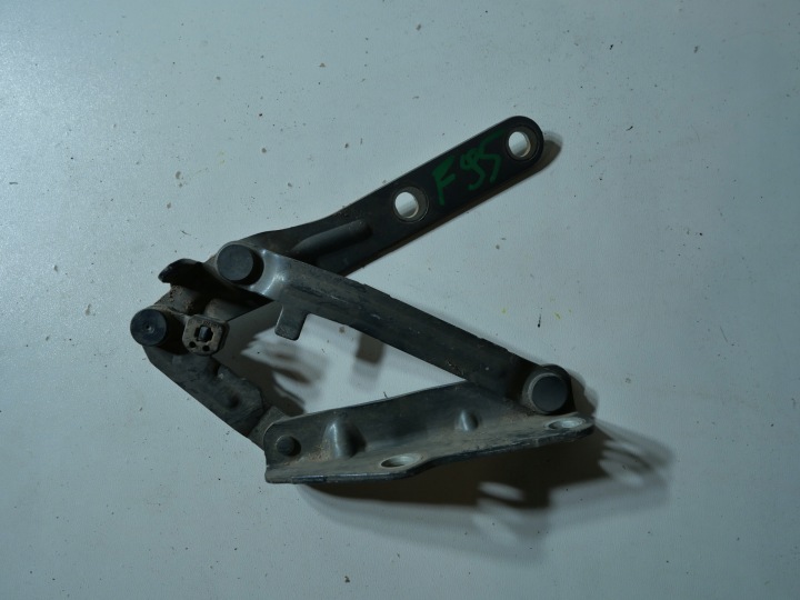 Scharnier der Kühlergrill links VW T5 7H0823301D