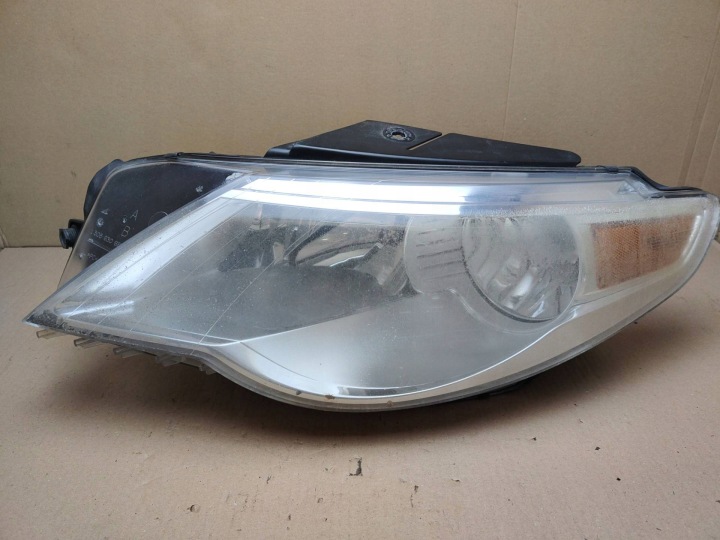 Feux phare Avant Gauche Bouche buse Volkswagen Passat CC 2009 0302529001