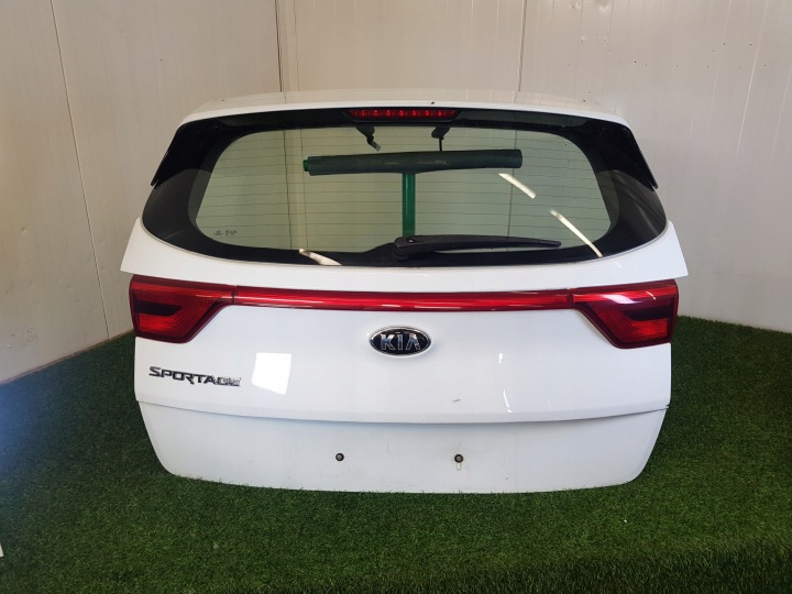 Heckklappe heck KPL KIA SPORTAGE 4 2016 KOD LAKIERU : WD ! DO ZALOZENIA !