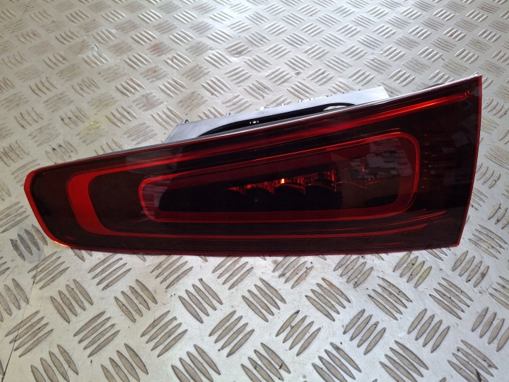 lámpa hátso jobb LED csomagtér ajtón MERCEDES GLS X167 A167 2020R->