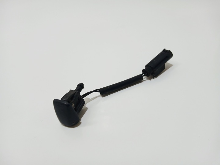 düse der spritzdüse BMW E60 E61 OE 7046060 (0000360)