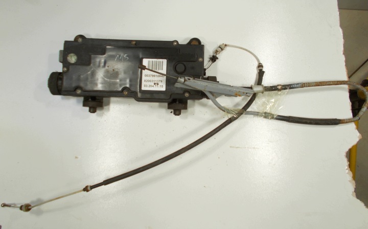 RENAULT SCENIC II 2 kočnica električni električni 8200311379 00379910840
