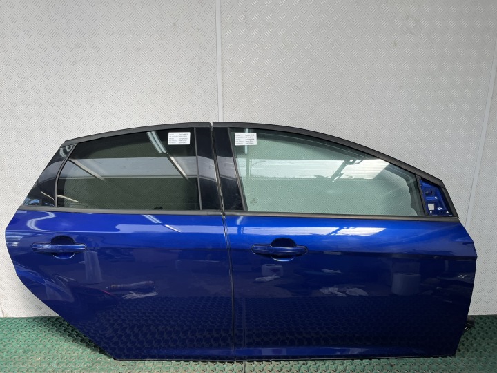 FORD FOCUS MK3 LIFT 14-18 Tür vorne + hinten rechts HF DEEP IMPACT BLUE