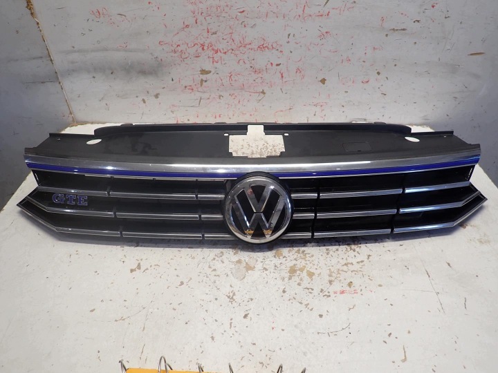grill VW PASSAT B8 GTE 2014- 3G0853651C