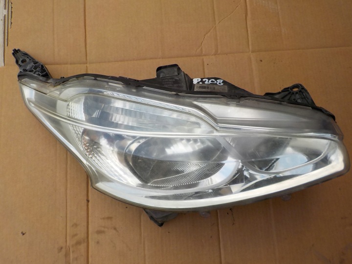 light right front peugeot 208 and 2013r EUROPA 9802221280