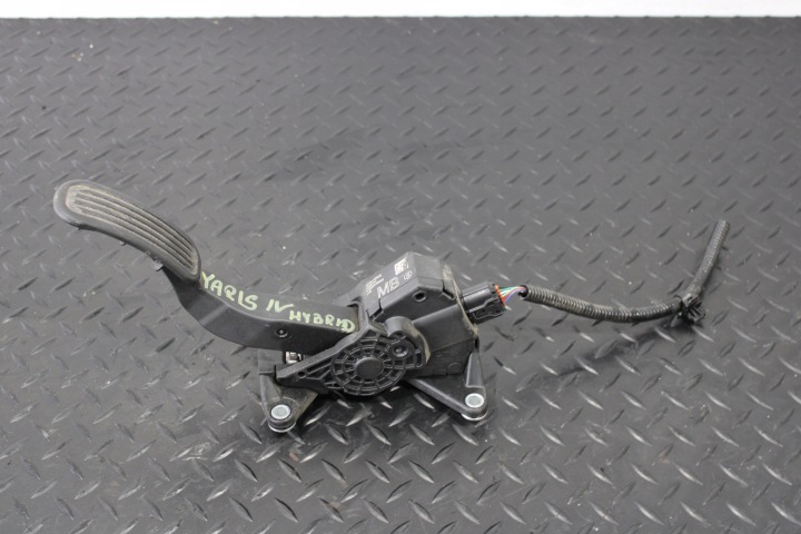 plynový pedál TOYOTA YARIS IV 4 78110-K0030