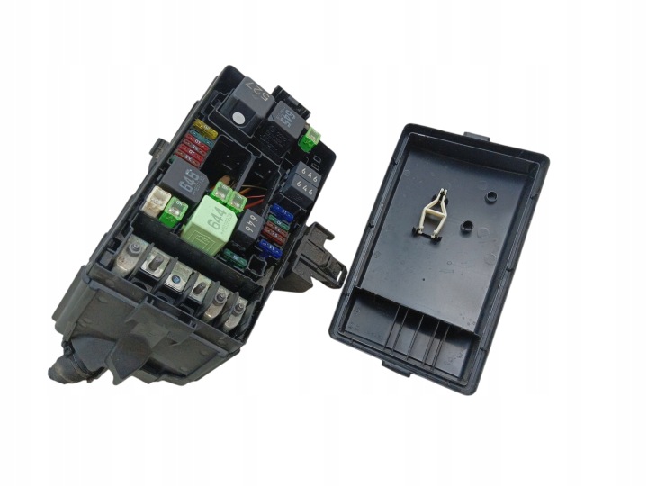gehäuse sicherungskasten VW PASSAT B8 5Q0907361B