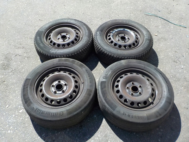 CERCHI Ferro 15'' vw golf V 2005r 1K0601027C