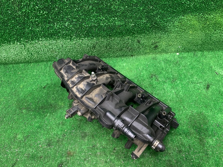 AUDI A6 C6 A4 B7 intake manifold 2.0 TFSI 06133185 06D133192b