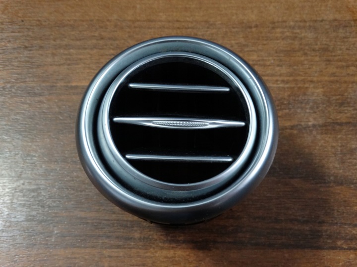 IDEALNA LÜFTUNGSGITTER DES LÜFTERS MERCEDES W217 W222 1