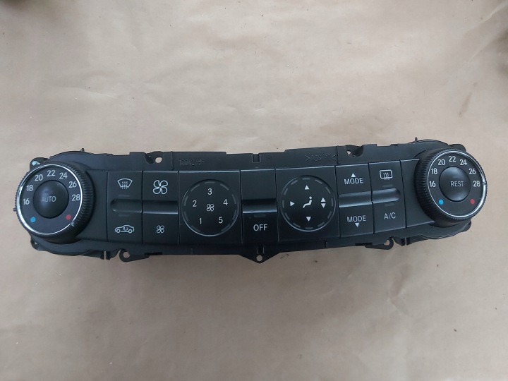 PANEL klimaanlage 2198300585 MERCEDES CLS W219 BDB!!