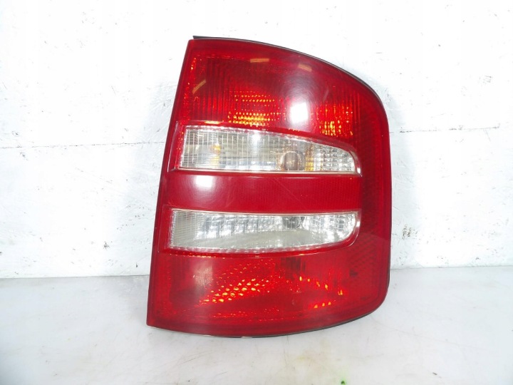 SKODA FABIA et Berline Feux phare Arrière Droit 08-665-1902R-R