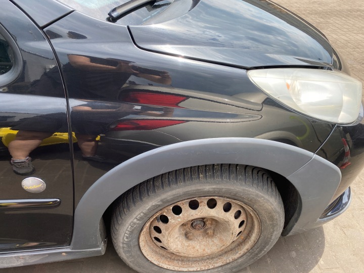 blatník ľavý predný predok Peugeot 207 SW 06-13 kod lakieru EXLD