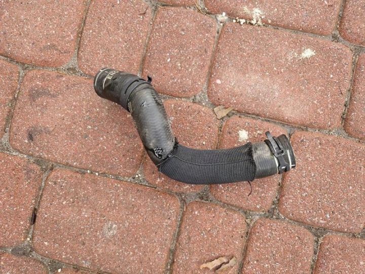 wiring hose of water 2.0T Opel Insignia B 39096728