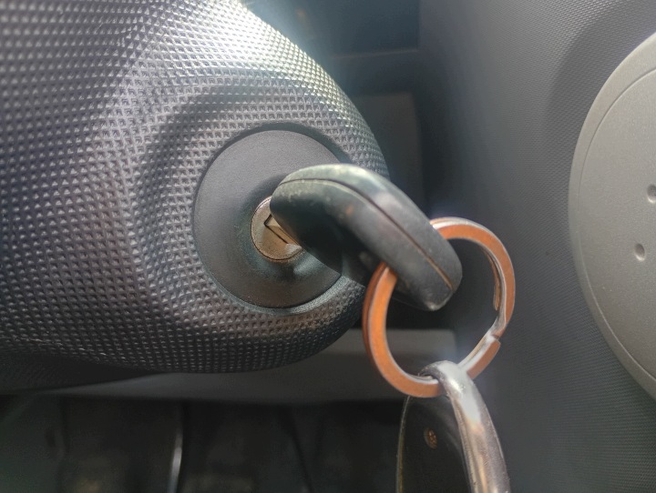 ignition Z KLUCZYKIEM Peugeot 107 FL 08-14 1.0