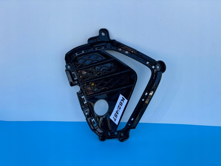 HYUNDAI TUCSON N-LINE FL LIFT rechts Lüftungsgitter der Stoßstange RAHMEN LED K82/487
