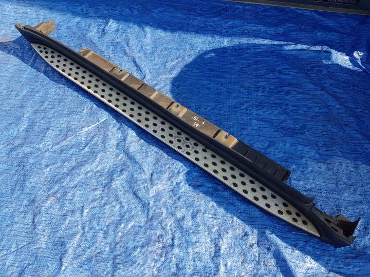 Droite Jupe MERCEDES ML W164 Couverture Moulage STOPIEN