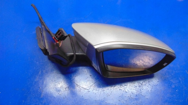 SPECCHIETTO RETROVISORE Destro 9 pin EUROPA LA7W SKODA OCTAVIA III 13-20R