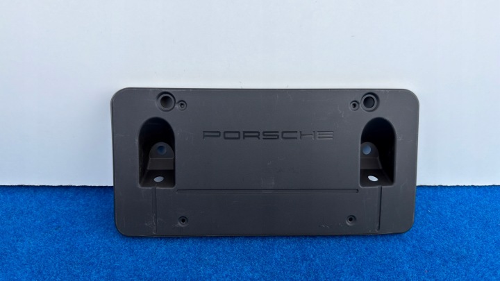 PORSCHE MACAN 95C držiak znacky predok podlozka úchyt K127/84LQ