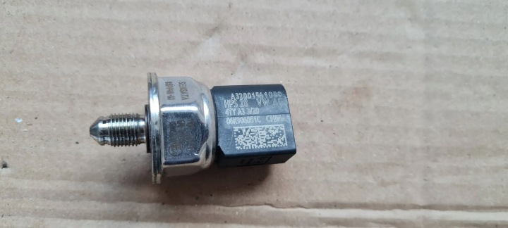 Q5 80A SENSOR DRUCK DES KRAFTSTOFFSBEHÄLTERS 2.0 TFSI 06K906051C VW AUDI