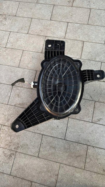 Lautsprecher SUBWOOFER RENAULT MEGANE V E-TECH 281709833R stan wie neu