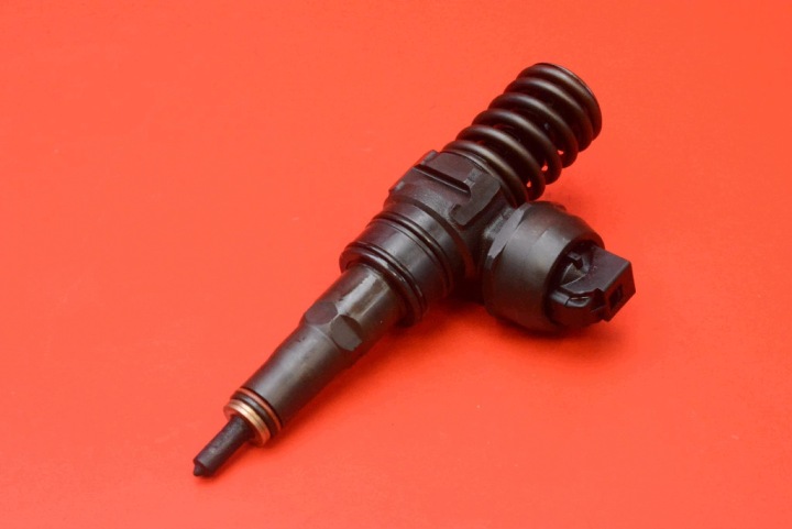 injection injecteur 0414720215 038130073AG VW GOLF 5 V 1.9 TDI 90 KM 03-09
