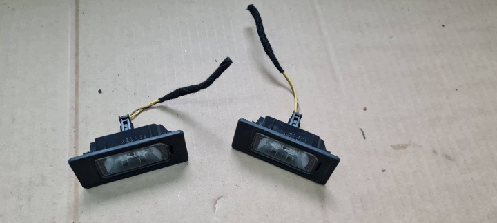 Q5 8R SQ5 LIFT Dioden Kennzeichen Halter LED A6 C7 4G A4 B8 Q3 A5 2X KOMPLET 4G0943021