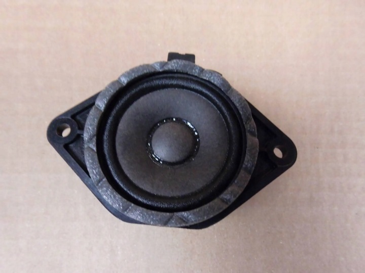 HYUNDAI TUCSON IV 2020+ ZVUČNIK ARMATURE ROZDZIELCZEJ 96355-R0000