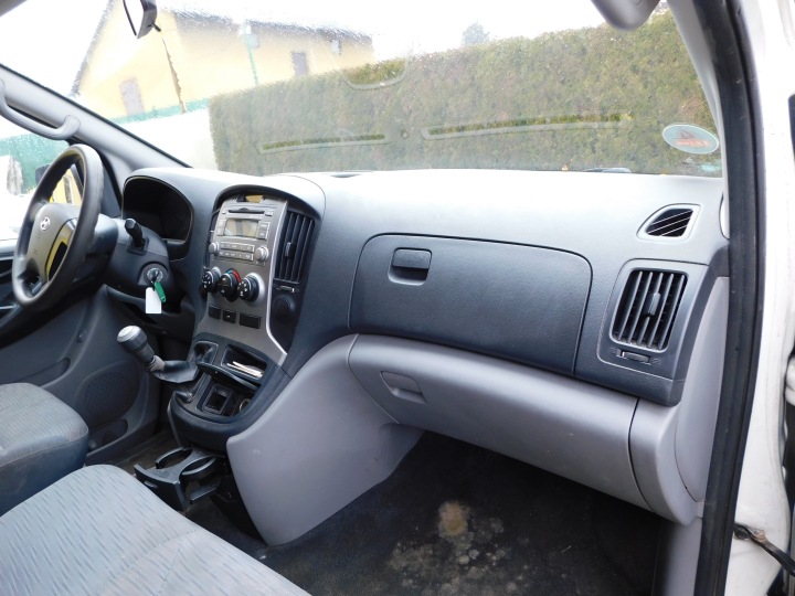 Hyundai H1 II Lift upper passenger compartment of the dashboard rozdzielczej REAL FOTO OEM