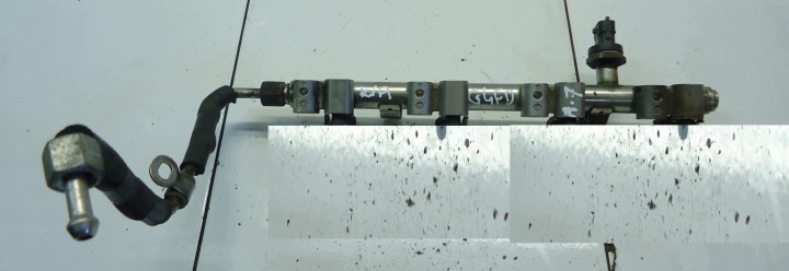 HYUNDAI I30 KIA 1.6 16V G4FD Kraftstoffverteiler Einspritzleiste 35350-2B110