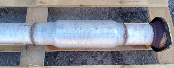 Hengitysputki Middle Dodge RAM 1500 2019- 6