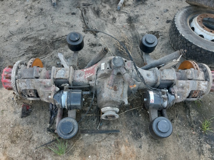 IVECO EUROCARGO Differential heck MERITOR 144E 1/342