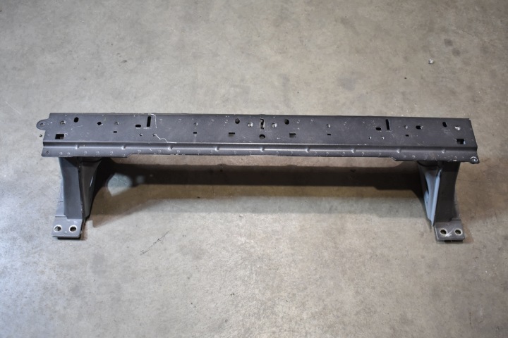 IDEALNE pillar holder TRZECIEGO RZADU SIEDZEN MERCEDES GLS X167 1