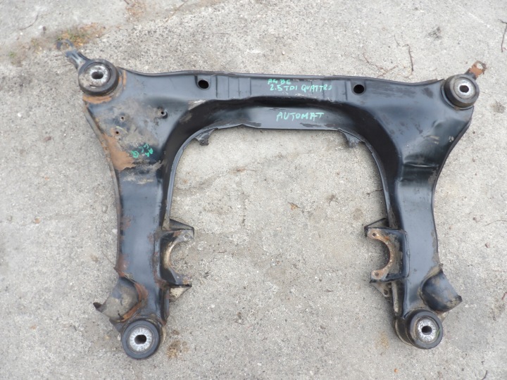 AUDI A4 B6 2.5 TDI QUATTRO AUTOMAT axle beam of the engine