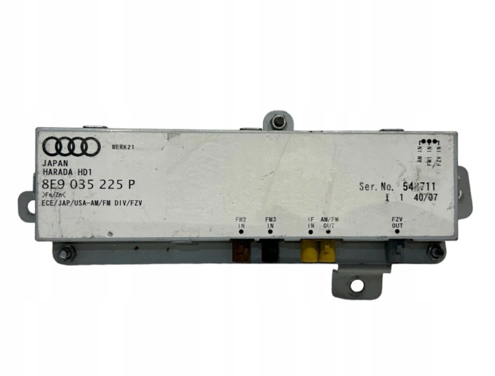 AUDI LAMBORGHINI zosilňovač antény 8E9035225P
