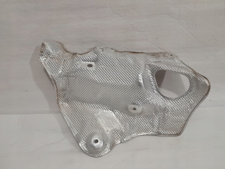 PORSCHE CAYENNE 9Y Couverture tablier moteur TERMICZNA de l’échappement 4M1825643F